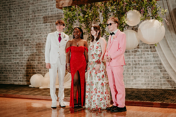 Prom 2025 Grand March111