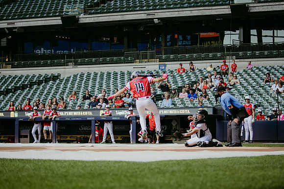 Blackhawk Ball282
