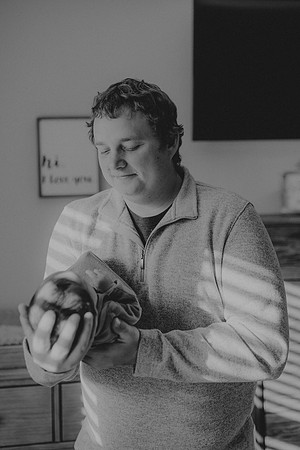 Baby Isaac73bw