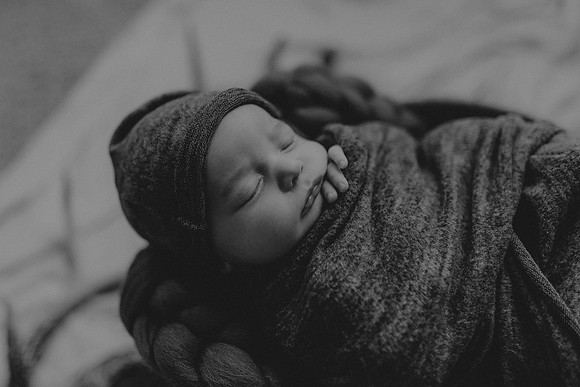 Baby Isaac97bw