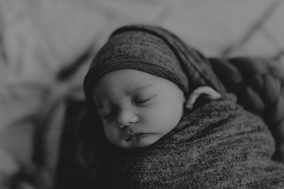 Baby Isaac100bw