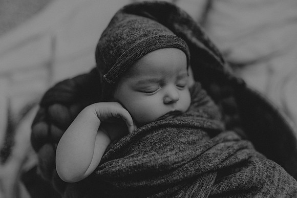 Baby Isaac104bw