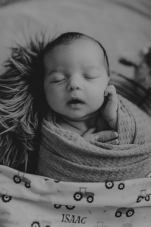 Baby Isaac137bw