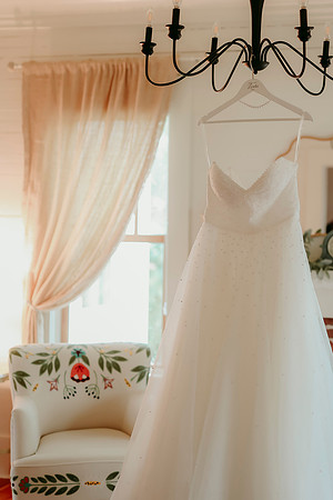 L&L Getting Ready & Details12