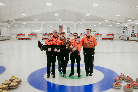 2026 Curling Family Photos7