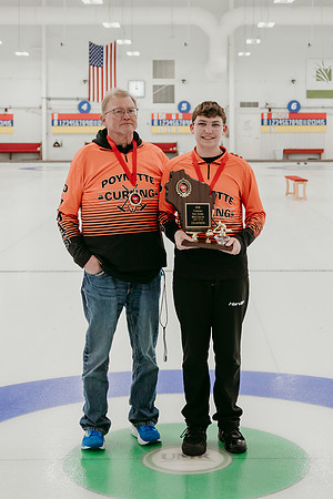 2026 Curling Family Photos20