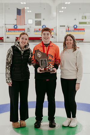 2026 Curling Family Photos37