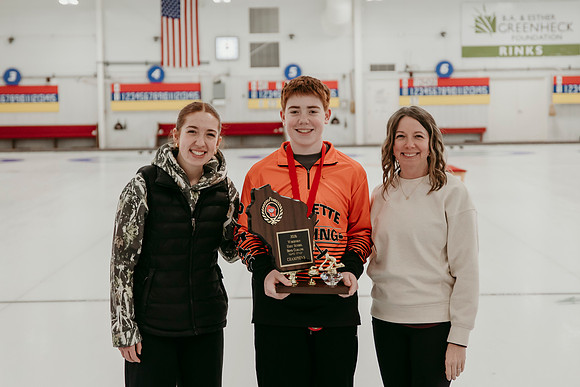 2026 Curling Family Photos38