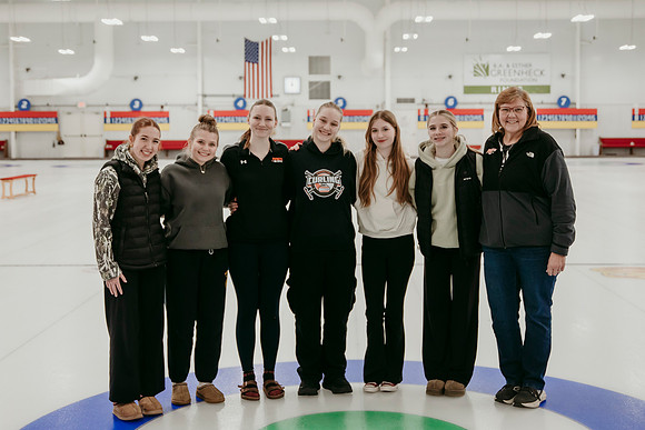 2026 Curling Family Photos41