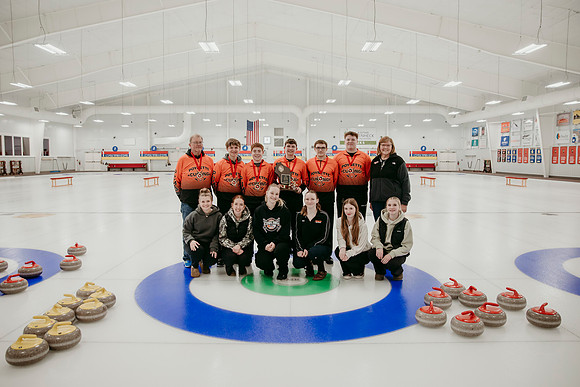 2026 Curling Family Photos42
