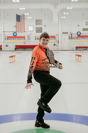2026 Curling Family Photos51