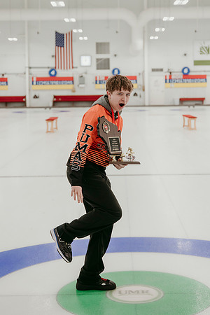 2026 Curling Family Photos56