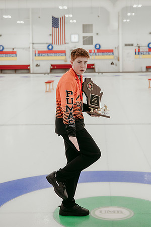 2026 Curling Family Photos57