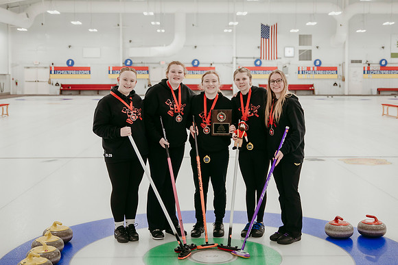 2026 Curling Family Photos64
