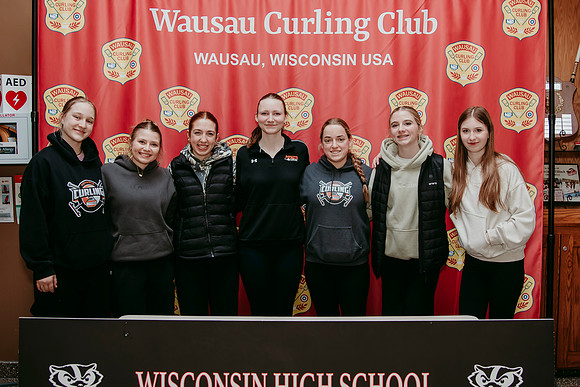 2026 Curling Family Photos79
