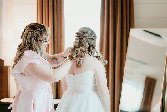 L&L Getting Ready & Details150