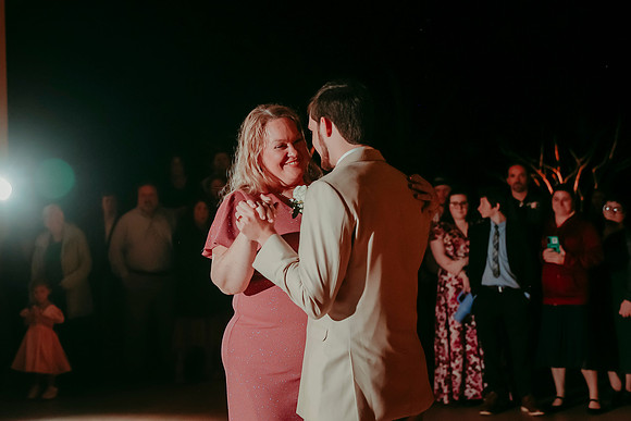 L&L Reception208