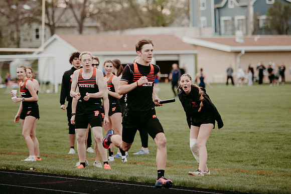 PHS April Meet179