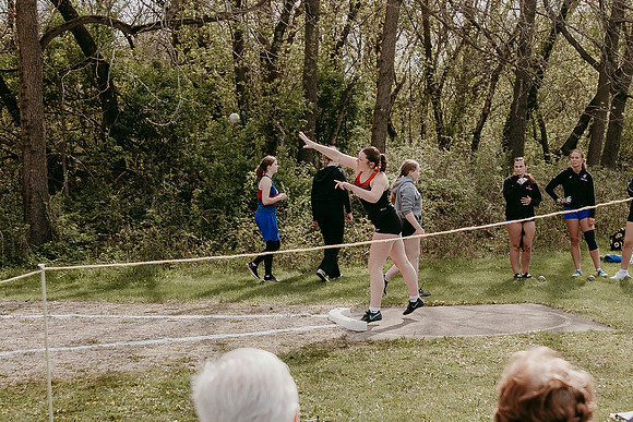 PHS April Meet197