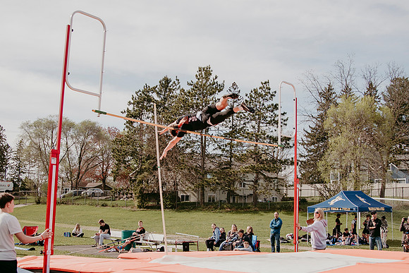 PHS April Meet200