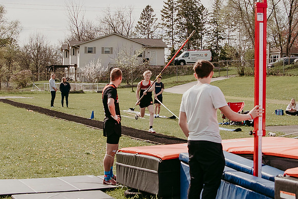 PHS April Meet207