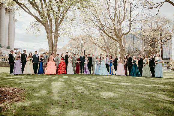 Prom Capitol Section 24