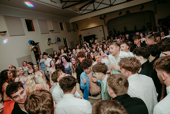 Dance48