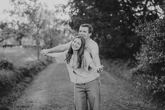 Cole and Grace Engagement160bw