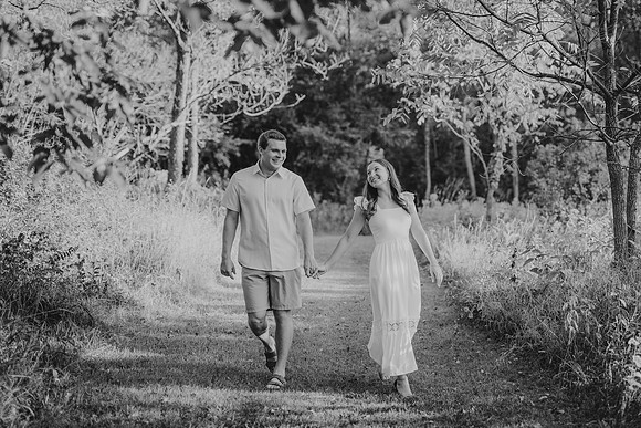 Cole and Grace Engagement43bw