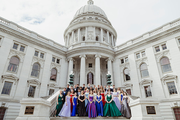 Capitol Prom340