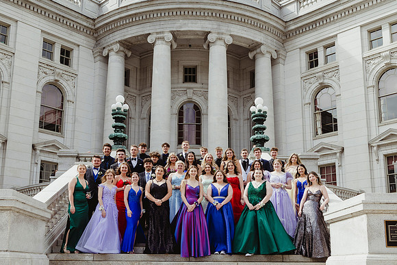 Capitol Prom350