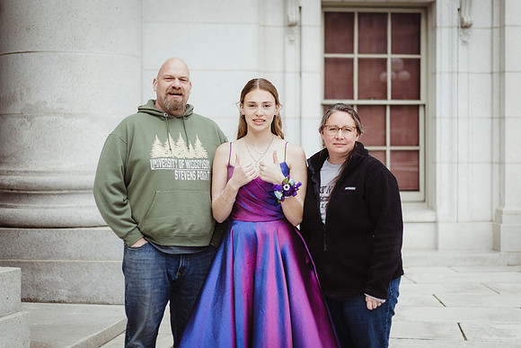 Capitol Prom181