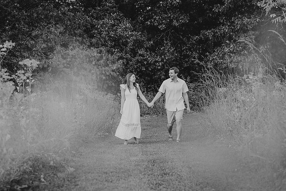 Cole and Grace Engagement81bw