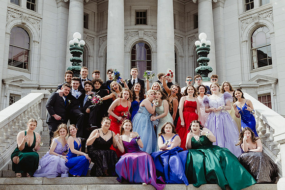 Capitol Prom358