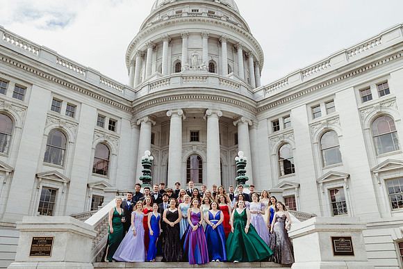 Capitol Prom339