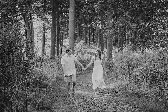 Cole and Grace Engagement101bw