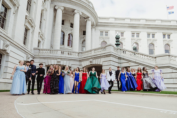 Capitol Prom371
