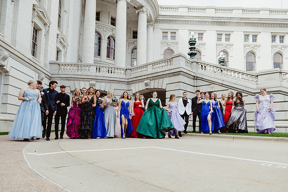 Capitol Prom372