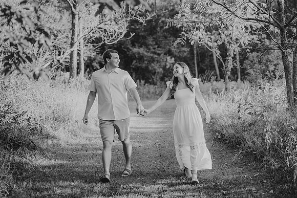 Cole and Grace Engagement44bw