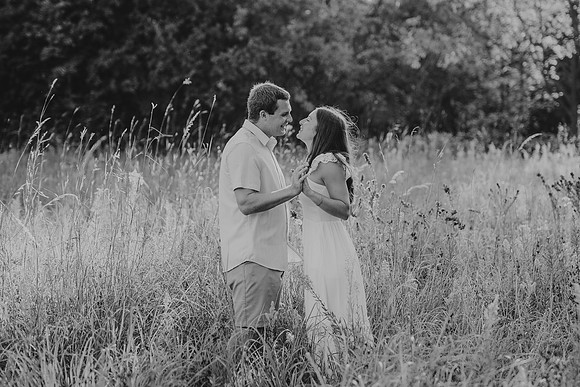 Cole and Grace Engagement54bw