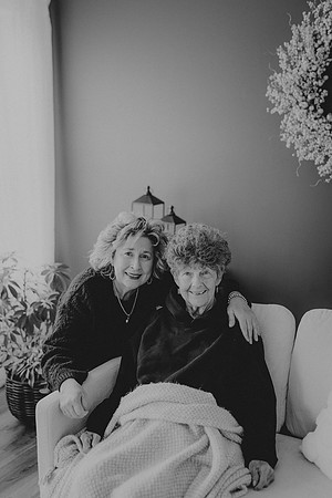Mother and Daughter19bw