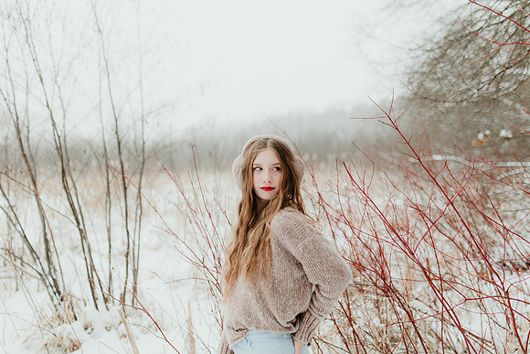 Grace Snow23
