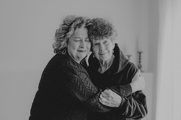 Mother and Daughter37bw