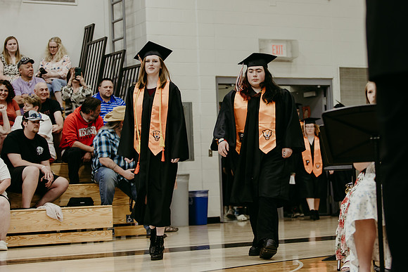 2025 Grads32